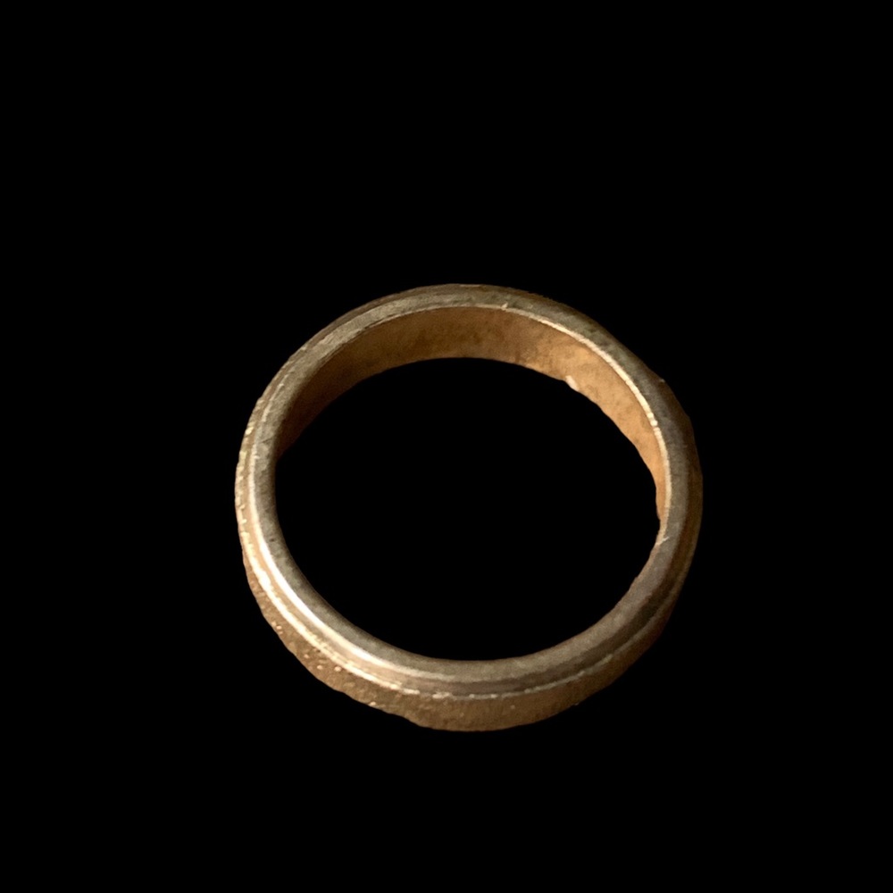 Mens Gold Plated Metal Band Ring Jewelry Size 11 - Picture 3 of 4